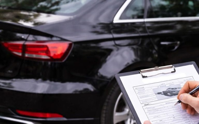 Wertgutachten Fahrzeug zur Wertermittlung - KI generiertes Bild